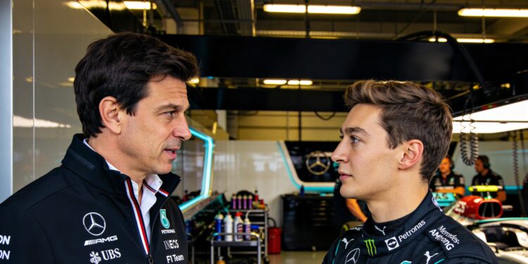 Wolff noemt onder druk staande Russell 'een killer' in titelstrijd 1 wolff noemt onder druk staande russell een killer