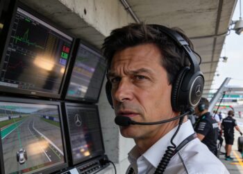 wolff overweegt teamorders na riskante duels russe