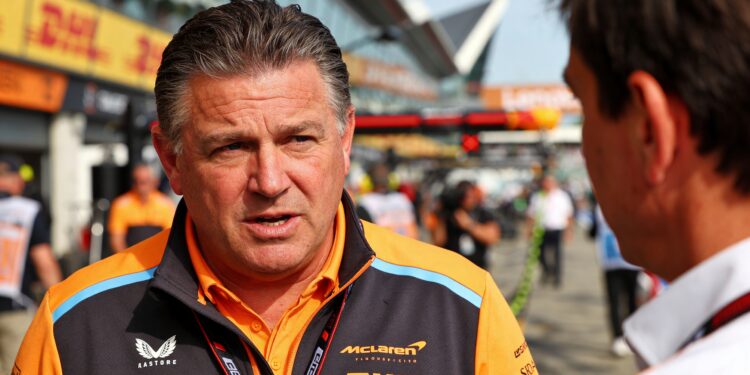 zak brown stelt f1 kalender met 28 circuits voor