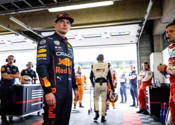 zorgen rond nurburgring 24 uur door debuut max ver