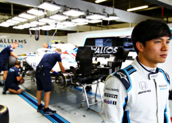 zware crash albon in canada na fatale botsing met
