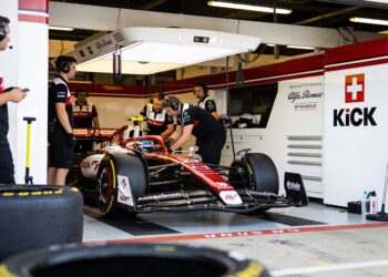 zwitserland heft na 71 jaar verbod op circuitraces