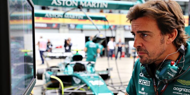 Alonso: 'Enorme upgrade kan seizoen Aston Martin redden' 1 alonso enorme upgrade kan seizoen aston martin red