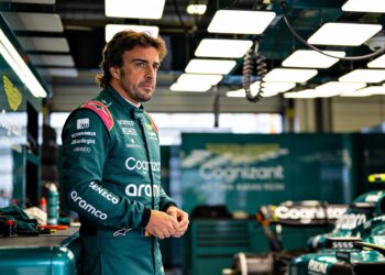 alonso heeft naar verluidt optie om aston martin t
