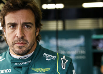 alonso onvermurwbaar ondanks crisis ik ben de best