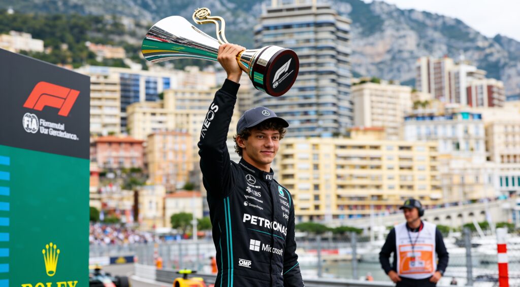 antonelli heerst in chaotisch monaco podiumdroom g