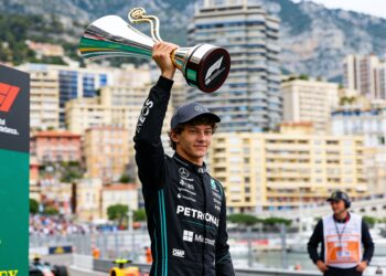 antonelli heerst in chaotisch monaco podiumdroom g