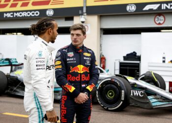 antonelli pakt pole in monaco hamilton en verstapp