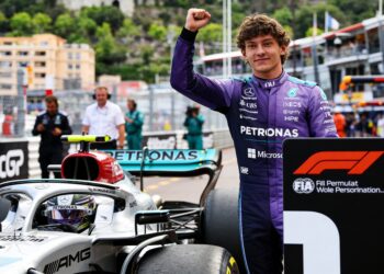 antonelli pakt sensationele pole in monaco verstap 1