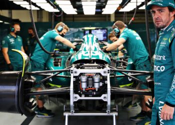 aston martin claimt einde aan vibratieproblemen ho