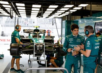 aston martin kampt met uniek versnellingsbakproble