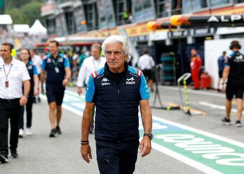 briatore onthult mercedes deal met alpine geklapt