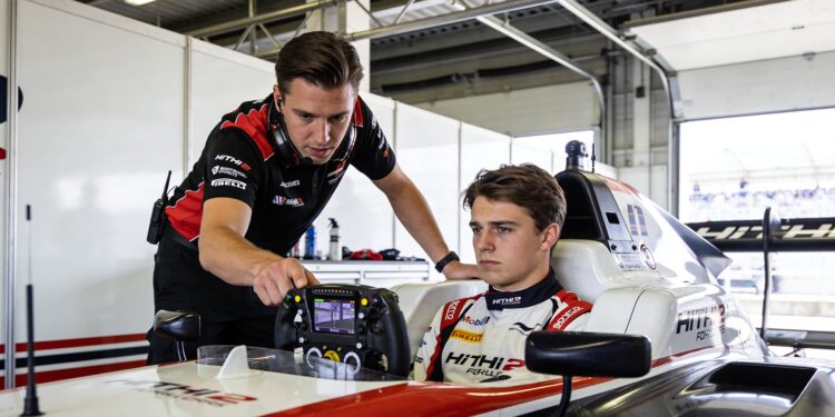 Cadillac steunt Herta ondanks moeizame start in Formule 2 1 cadillac steunt herta ondanks moeizame start in fo