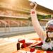 Eerste Ferrari-winst Hamilton wakkert titelkansen en spanning aan 2 eerste ferrari winst hamilton wakkert titelkansen