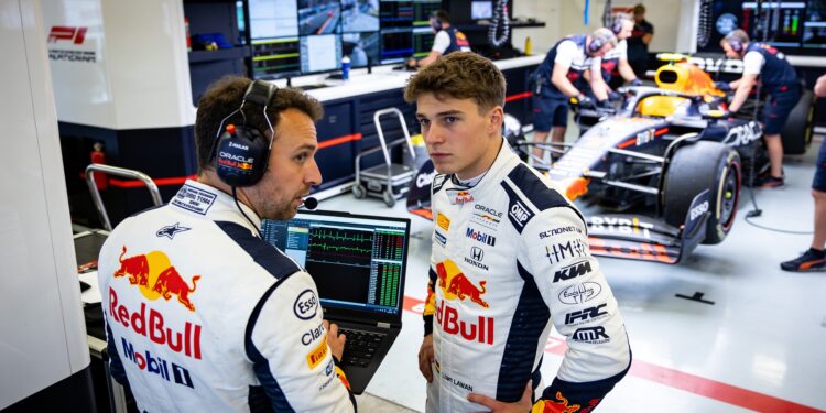 Elektrisch probleem verstoort training Lawson in Barcelona 1 elektrisch probleem verstoort training lawson in b
