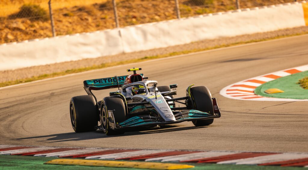 formule 1 strijkt neer in spanje voor gp barcelona