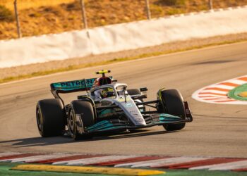 formule 1 strijkt neer in spanje voor gp barcelona