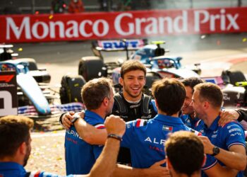 gasly krijgt podium monaco terug na blamage met ti