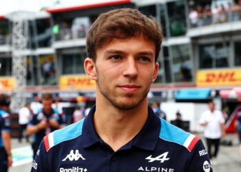 gasly krijgt podium monaco terug na intrekken stra