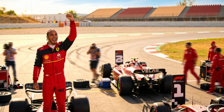 hamilton behaalt eerste overwinning voor ferrari i
