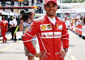 hamilton klimt naar p2 in kampioenschap na sterk m