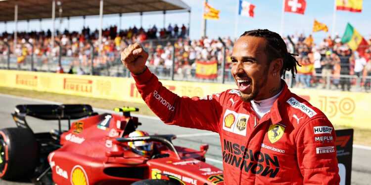 hamilton na eerste ferrari zege we blijven vechten