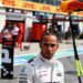 hamilton onthult ferrari en mercedes op motorische