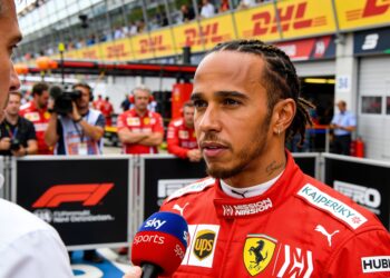 hamilton onthult fia geeft ferrari tokens om merce