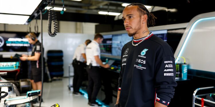 Hamilton opent jacht op Antonelli tijdens GP van Oostenrijk 1 hamilton opent jacht op antonelli tijdens gp van o