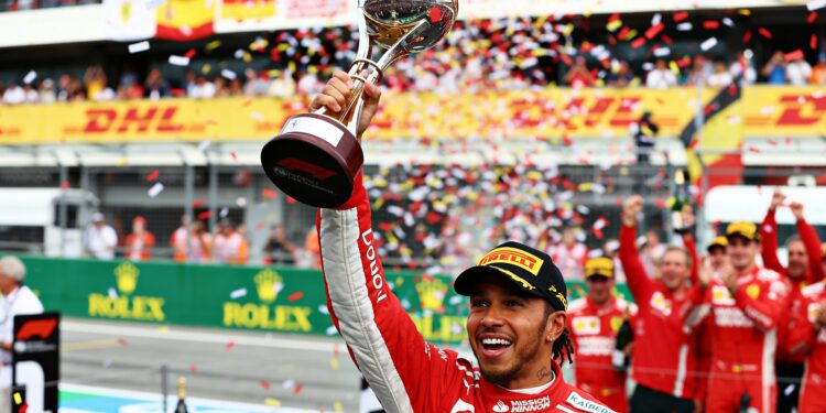 Hamilton pakt eerste Ferrari-zege na weekend vol contrasten 1 hamilton pakt eerste ferrari zege na weekend vol c