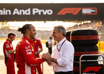 hamilton pakt eerste zege voor ferrari vasseur roe