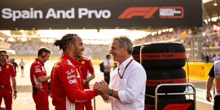 hamilton pakt eerste zege voor ferrari vasseur roe