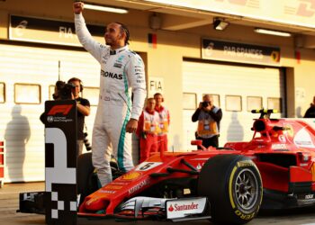 hamilton pakt historische zege voor ferrari in spa