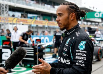 hamilton verbaasd red bull heeft naar verluidt bes