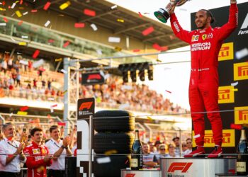 hamiltons eerste ferrari zege kolossale wraak volg