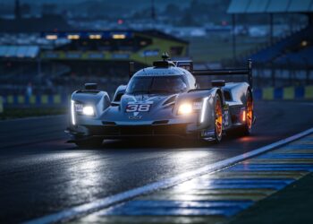historische le mans pole voor cadillac na thriller