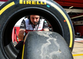 hittegolf in barcelona bepaalt strijd op circuit d