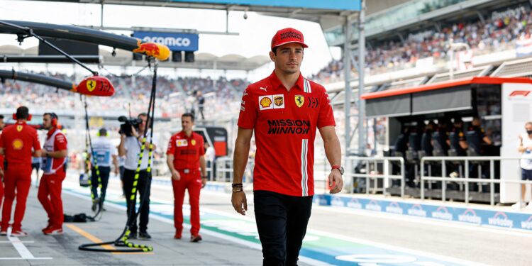 Leclerc zweert trouw aan Ferrari: 'Nooit alternatieven overwogen' 1 leclerc zweert trouw aan ferrari nooit alternatiev