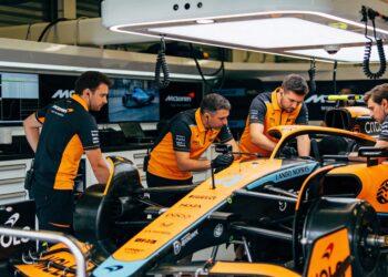mclaren krijgt forse boete voor afplakken veilighe