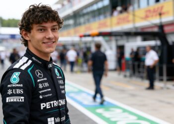 mercedes en antonelli met knipoog naar viraal kard