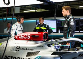 mercedes rivaliteit domineert vooruitblik op gp ba