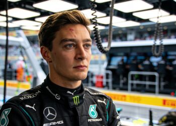 mercedes vecht zware straf russell in monaco offic