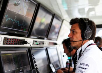 mercedes verkent juridische stappen na monaco cont