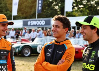 norris en jeugdheld rossi herenigd op goodwood 202