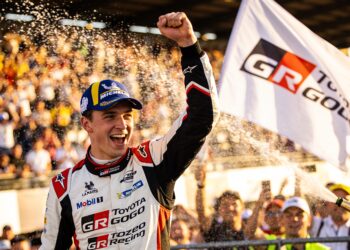 nyck de vries pakt le mans zege na strijd met tech