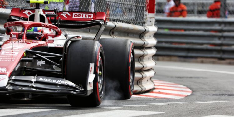 peculiare pit ingang monaco oorzaak van zes straff