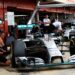 perfecte score mercedes bedreigd door verleden en