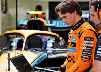 piastri in het ongewisse na raadselachtige race in