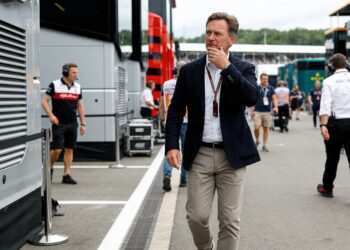 renault blokkeert naar verluidt f1 terugkeer chris