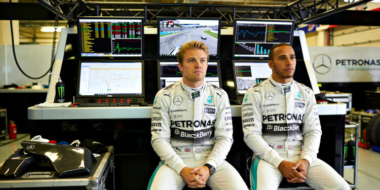 Rosberg: 'Mercedes-topman koos de kant van Hamilton' 1 rosberg mercedes topman koos de kant van hamilton